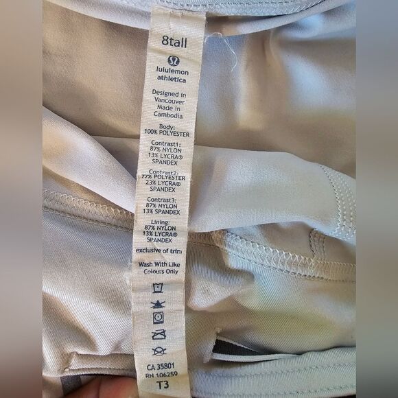 Lululemon Run: Pace Setter Skirt. Black,Grey, White. Size 8 Excellent Condition! - Picture 7 of 7